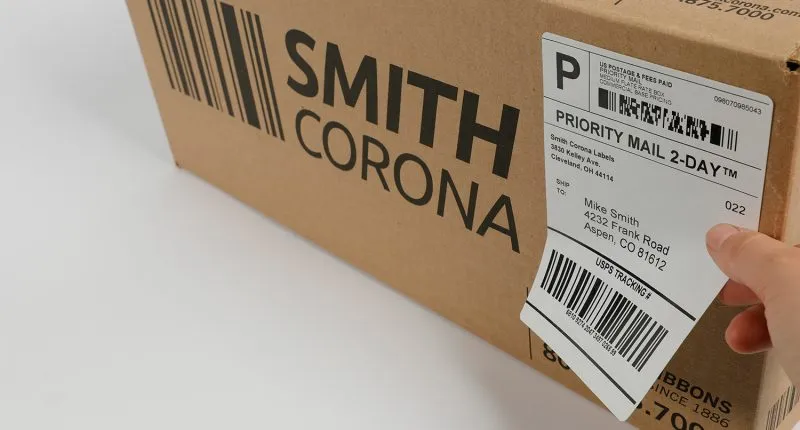 KongfuMall automatically syncs tracking numbers